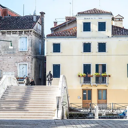 Al Bailo Di *